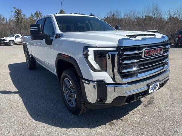 2026 GMC Sierra 2500HD Crew Cab, Standard Bed, SLE, 4WD