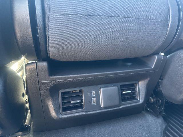 2026 GMC Sierra 2500HD Crew Cab, Standard Bed, SLE, 4WD