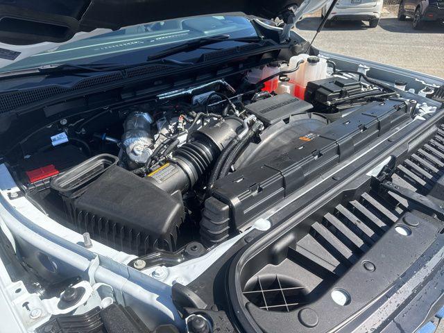 2026 GMC Sierra 2500HD Crew Cab, Standard Bed, SLE, 4WD