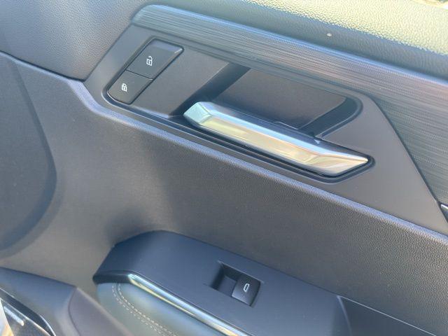 2026 GMC Acadia AT4 AWD