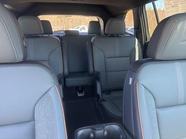 2026 GMC Acadia AT4 AWD