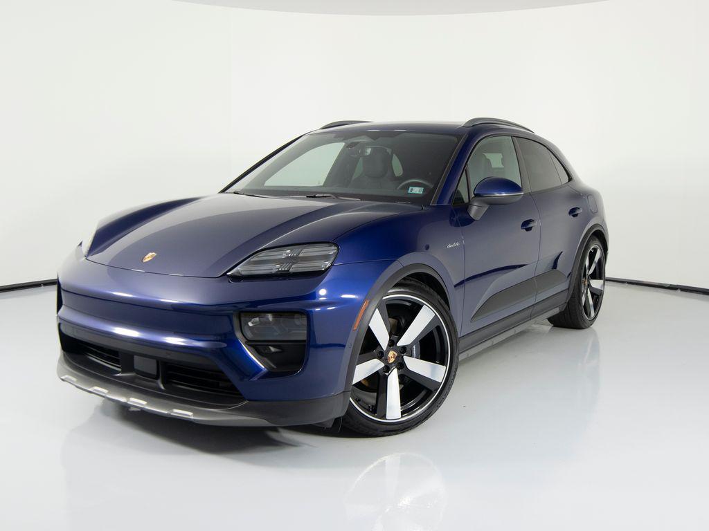 /2025 Porsche Macan-Electric
