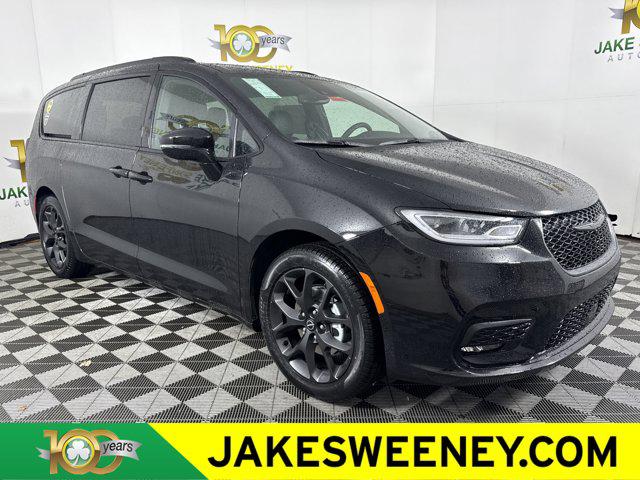2026 Chrysler Pacifica Select for sale in Cincinnati, OH
