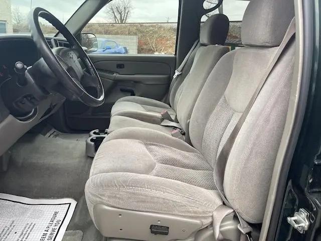 2004 Chevrolet Tahoe LS