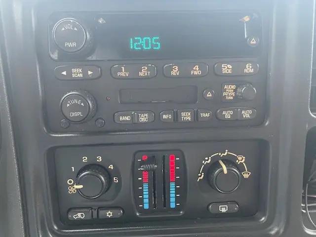 2004 Chevrolet Tahoe LS