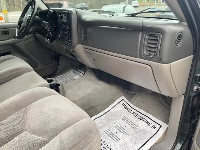 2004 Chevrolet Tahoe LS