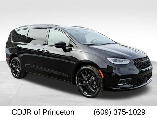 2026 Chrysler Pacifica Limited AWD for sale in Princeton, NJ