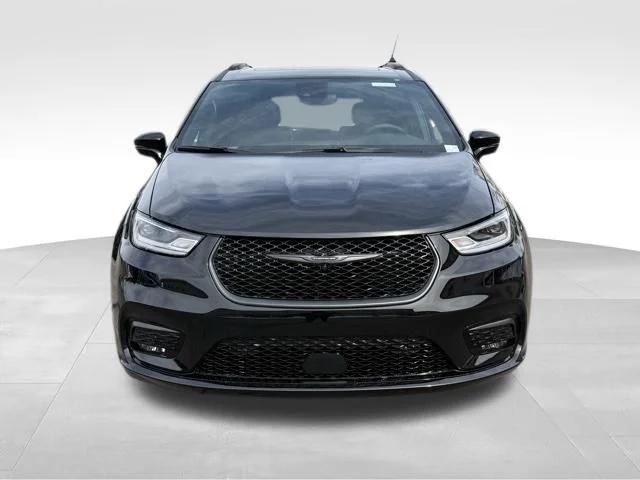 2026 Chrysler Pacifica Limited AWD