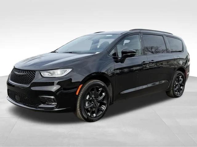 2026 Chrysler Pacifica Limited AWD