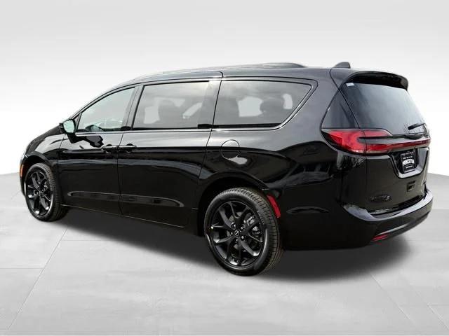 2026 Chrysler Pacifica Limited AWD