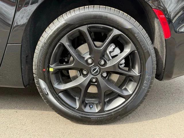 2026 Chrysler Pacifica Limited AWD