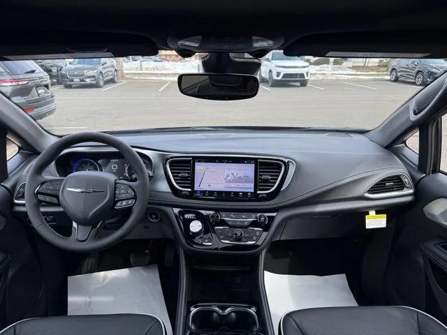 2026 Chrysler Pacifica Limited AWD