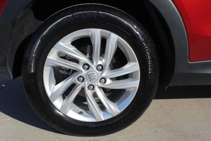 2025 Buick NV Preferred FWD