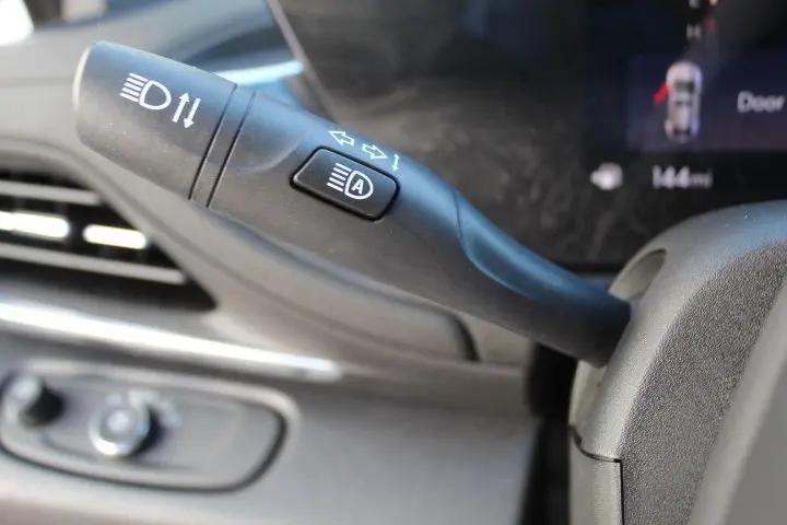 2025 Buick NV Preferred FWD