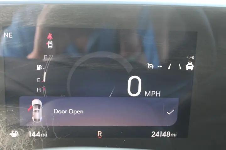 2025 Buick NV Preferred FWD