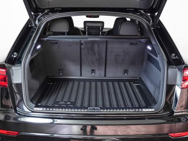 2026 Audi SQ8 Prestige TFSI quattro Tiptronic