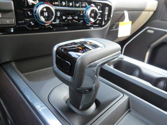 2026 GMC Sierra 1500 Crew Cab, Short Bed, SLT, 4WD
