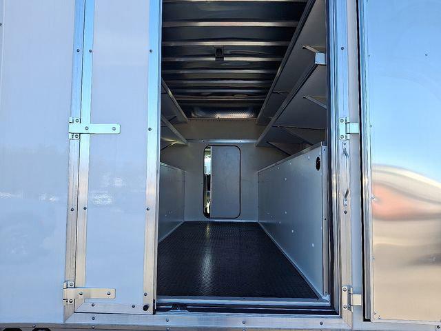 2026 Ford E-450 Cutaway 2026 FORD E-450 CUTAWAY CHASSIS DRW 2DR 158 WB HD
