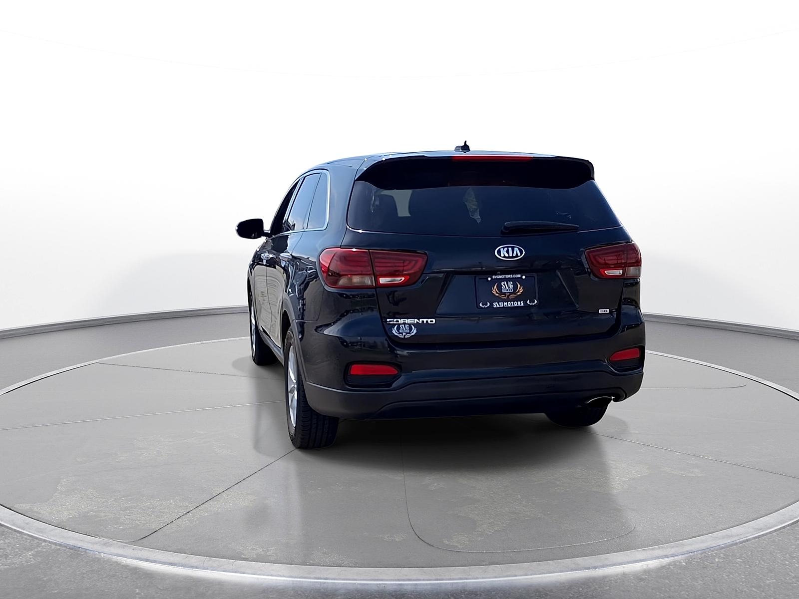 View vehicle photo 7