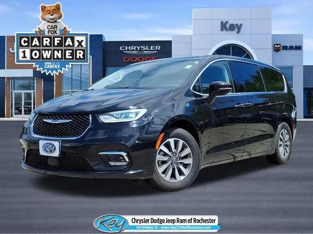 2024 Chrysler Pacifica Hybrid Select for sale in Rochester, NH
