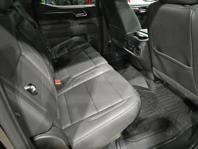 2026 GMC Sierra 1500 Crew Cab, Short Bed, SLT, 4WD
