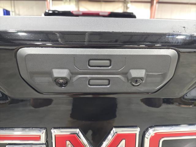 2026 GMC Sierra 1500 Crew Cab, Short Bed, SLT, 4WD