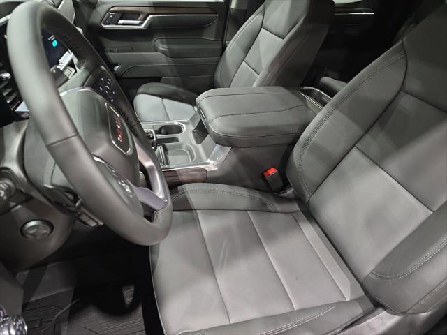 2026 GMC Sierra 1500 Crew Cab, Short Bed, SLT, 4WD