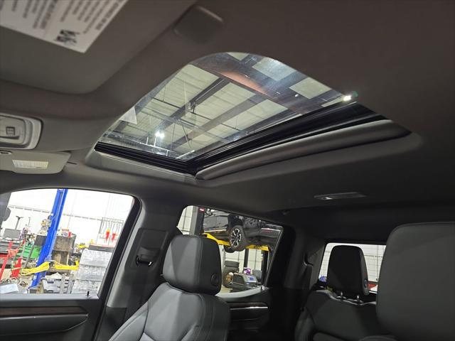 2026 GMC Sierra 1500 Crew Cab, Short Bed, SLT, 4WD