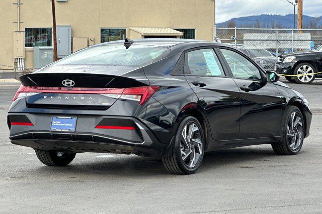 2025 Hyundai Elantra Hybrid SEL Sport