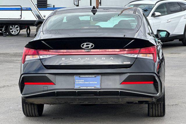 2025 Hyundai Elantra Hybrid SEL Sport