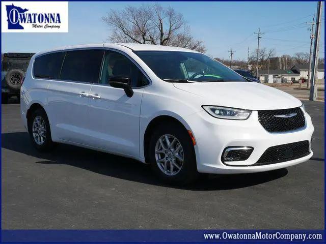 2024 Chrysler Pacifica Touring L for sale in Owatonna, MN