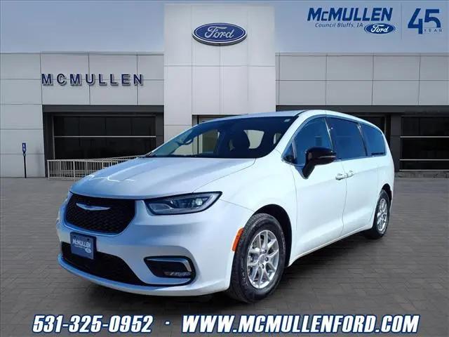 2024 Chrysler Pacifica Touring L for sale in Council Bluffs, IA