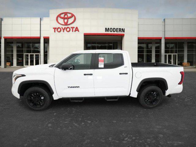 2026 Toyota Tundra SR5 CrewMax 5.5' Bed