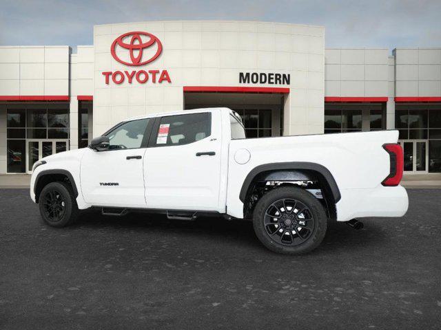 2026 Toyota Tundra SR5 CrewMax 5.5' Bed