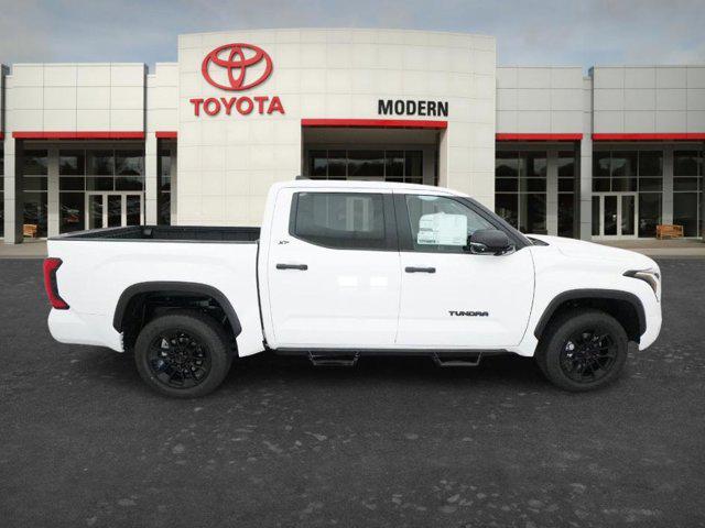 2026 Toyota Tundra SR5 CrewMax 5.5' Bed