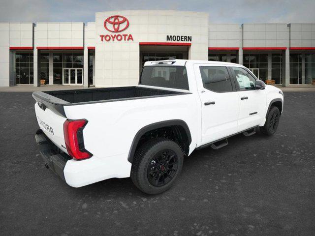 2026 Toyota Tundra SR5 CrewMax 5.5' Bed