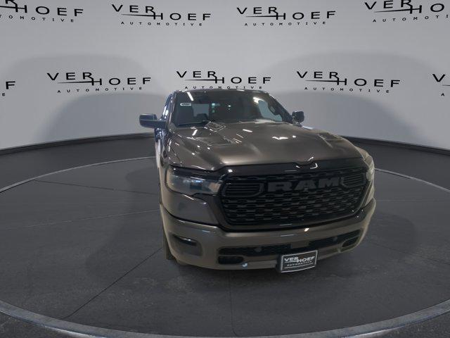 2026 RAM Ram 1500 RAM 1500 EXPRESS CREW CAB 4X4 57 BOX