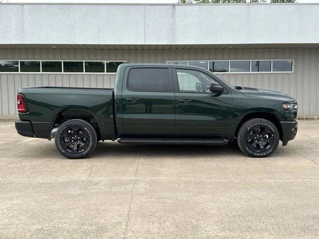 2026 RAM Ram 1500 RAM 1500 EXPRESS CREW CAB 4X4 57 BOX