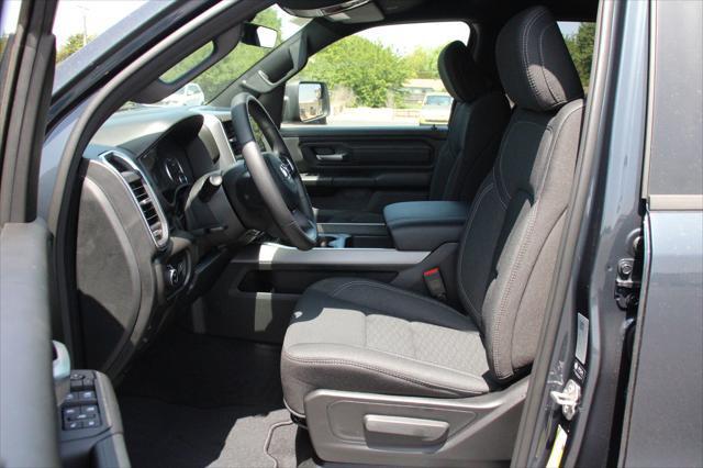 2026 RAM Ram 1500 RAM 1500 EXPRESS CREW CAB 4X4 57 BOX