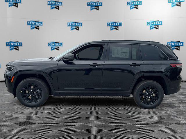 2026 Jeep Grand Cherokee GRAND CHEROKEE LAREDO ALTITUDE 4X4