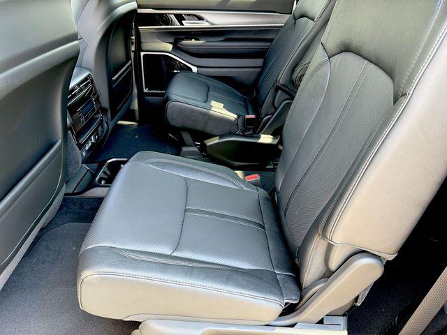 2026 Jeep Grand Wagoneer Limited Altitude 4x4