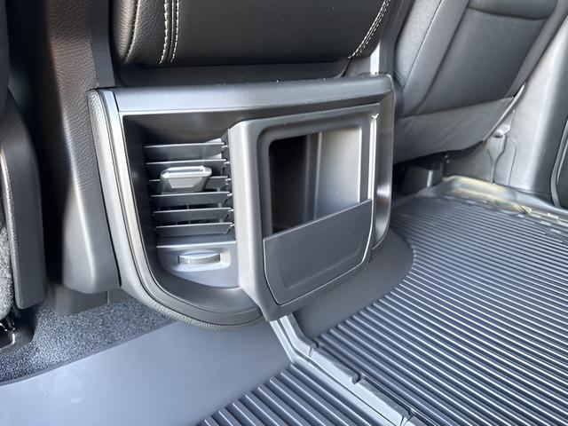 2026 Ram 1500 Warlock Crew Cab 4x4 5'7" Box