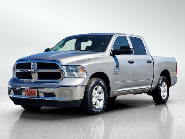 2023 Ram 1500 Classic SLT Crew Cab 4x4 5'7" Box