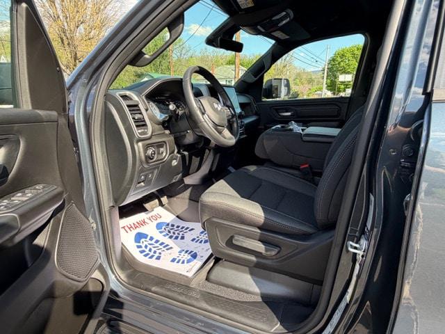 2026 Ram 1500 Warlock Crew Cab 4x4 5'7" Box