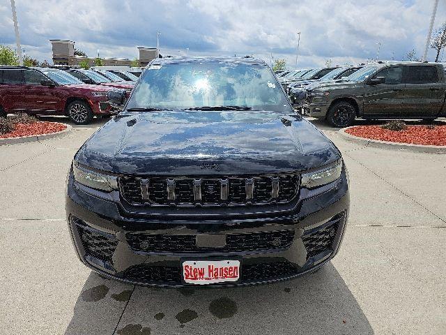 2026 Jeep Grand Cherokee Limited Reserve