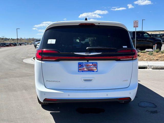 2026 Chrysler Pacifica Pinnacle AWD