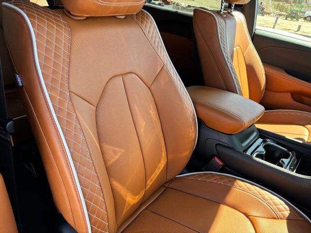 2026 Chrysler Pacifica Pinnacle AWD