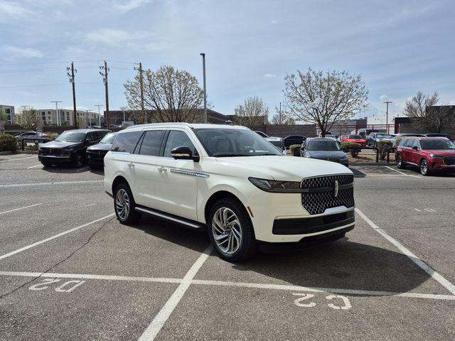2026 Lincoln Navigator Premiere