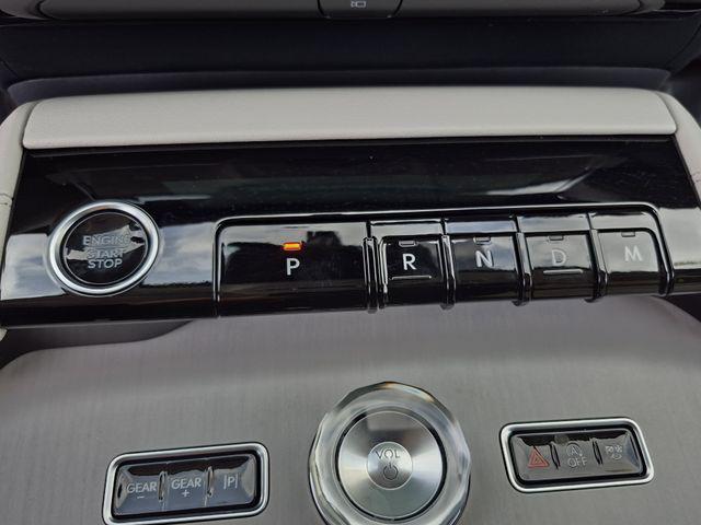 2026 Lincoln Navigator Premiere L