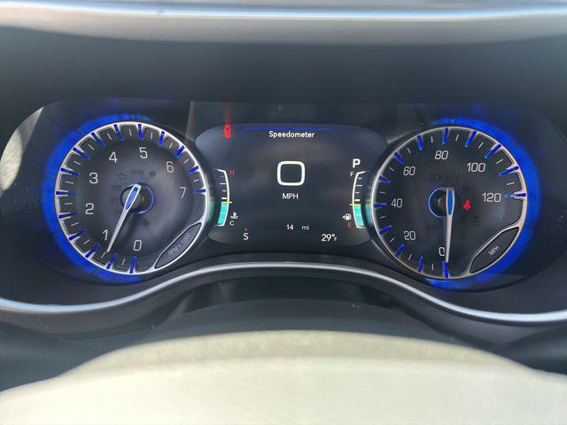 2026 Chrysler Pacifica Select AWD